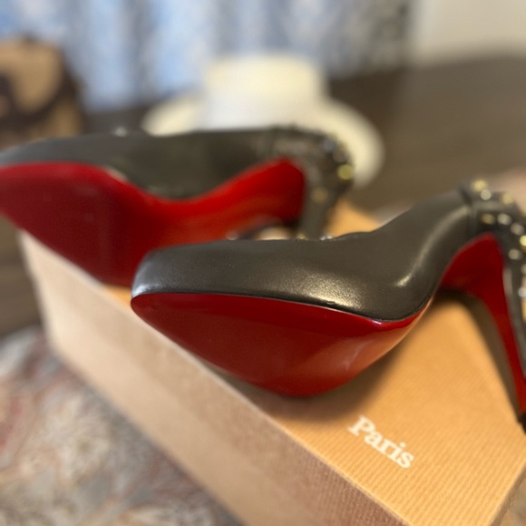 NAPA STUD GREEN CHRISTIAN LOUBOUTIN NEW IN BOX SIZE 371/2 - Picture 5 of 12